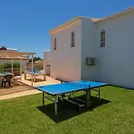 Villa Ninho da Aguia by Villa Plus